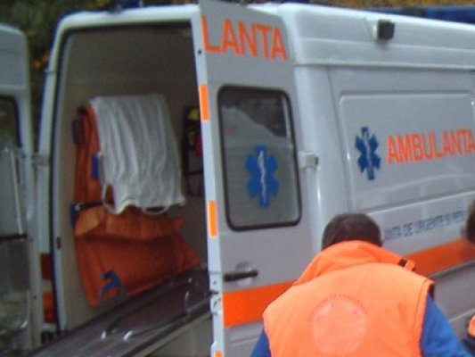 Un bărbat care locuieşte în Potârnichea a ajuns la spital: susţine că a fost bătut şi sechestrat